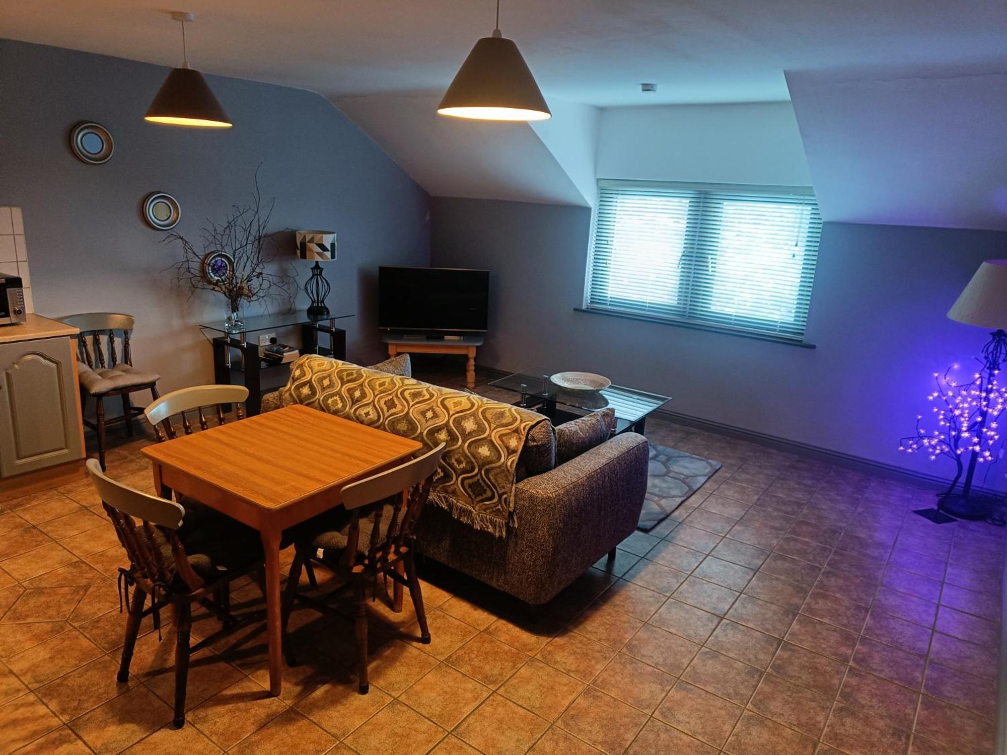 Dingle Town Center Apartment Стая снимка